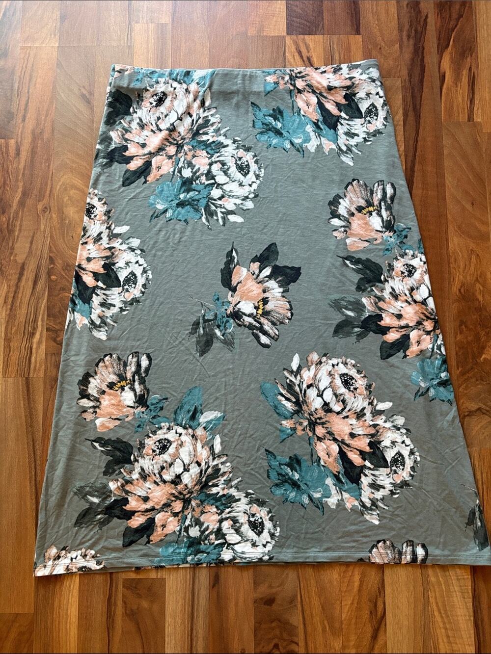 J.Jill Woman’s olive green floral A-line pull-on maxi skirt Size L